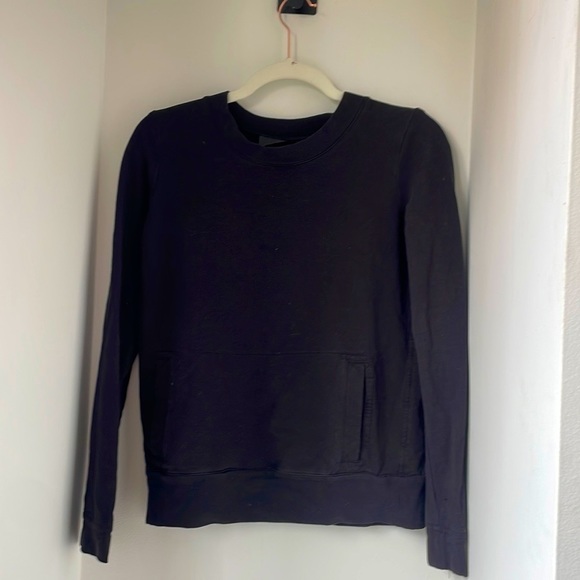 Norma Kamali Black Sweatshirt with from pockets size Small - Picture 1 of 6